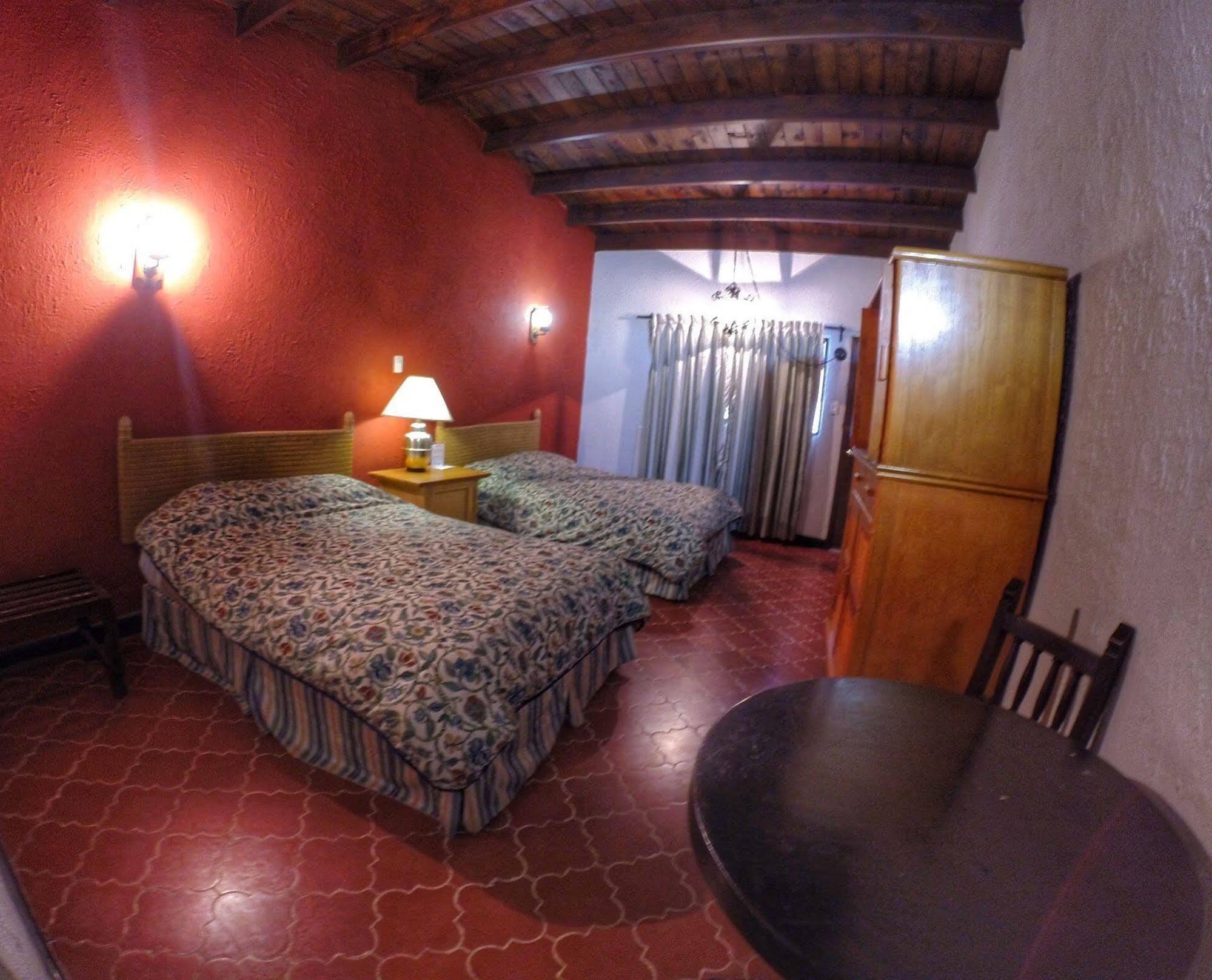 Hotel Parador Santa Cruz Creel Exteriör bild