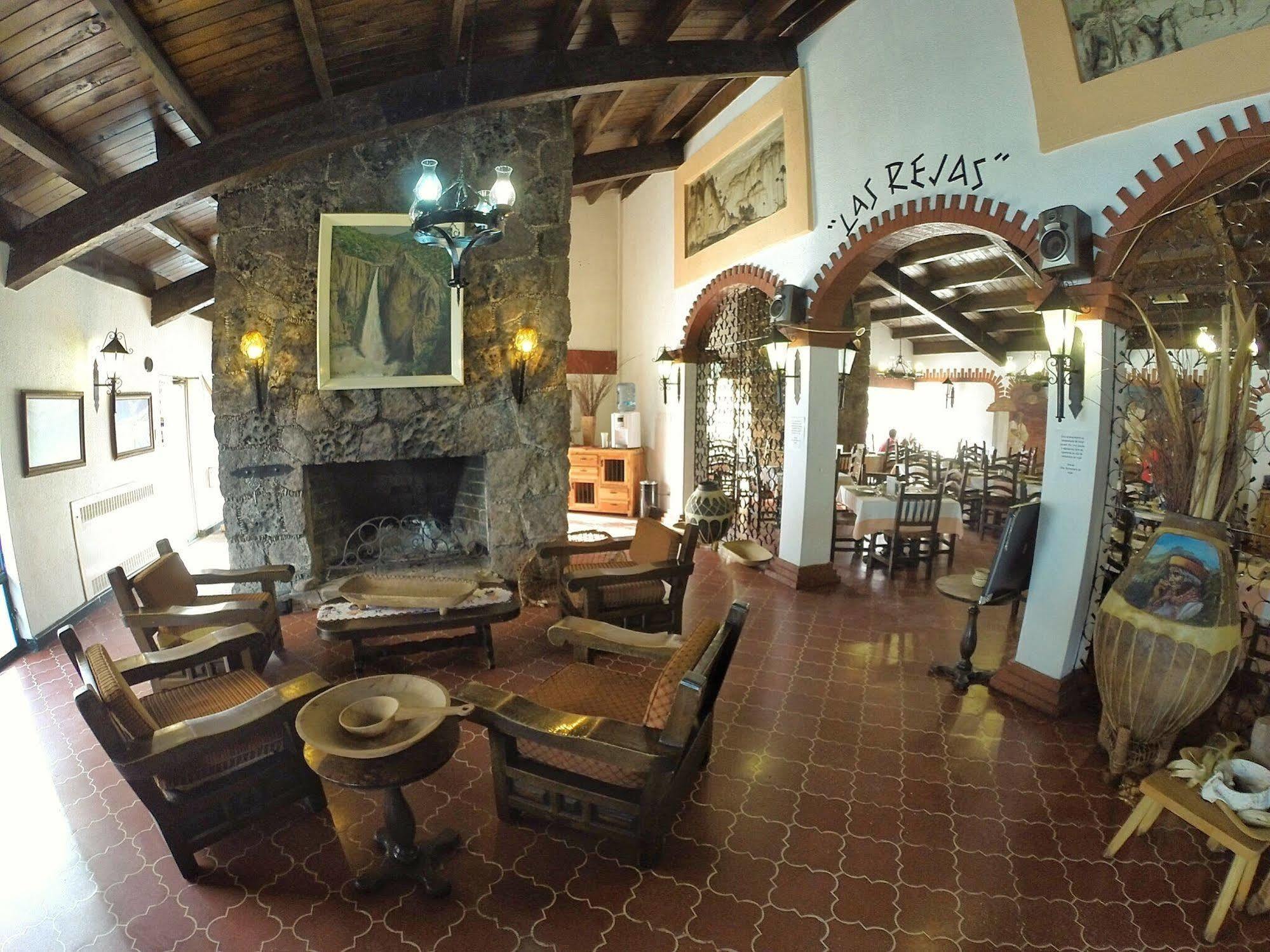 Hotel Parador Santa Cruz Creel Exteriör bild